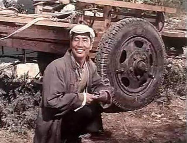 他是《青松岭》中自私自利的钱广，如今91岁高龄，祝福老艺术家