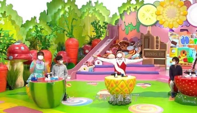 重返公司！TVB童颜主播携儿子上节目，婚后移民澳洲今再回流香港