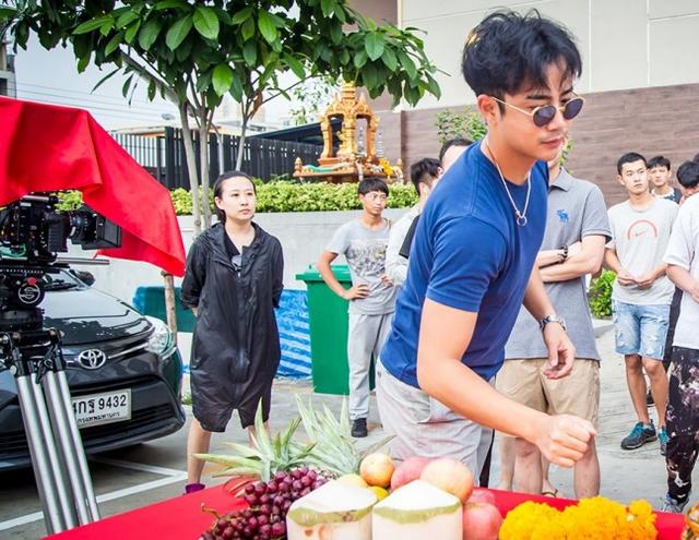 电影《血拳》曼谷开机 中泰强大阵容展泰拳雄风