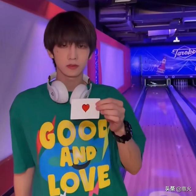 盘点快手最“骚”的四大男网红，网友：最喜欢攀娘