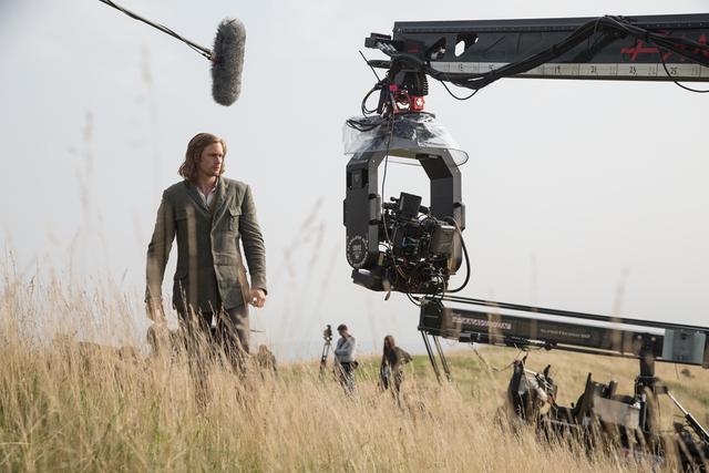 人猿泰山登陆中国，人猿大战燃爆眼球，太刺激