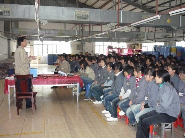 写下“工厂三部曲”,作家丁燕与东莞的时光印记