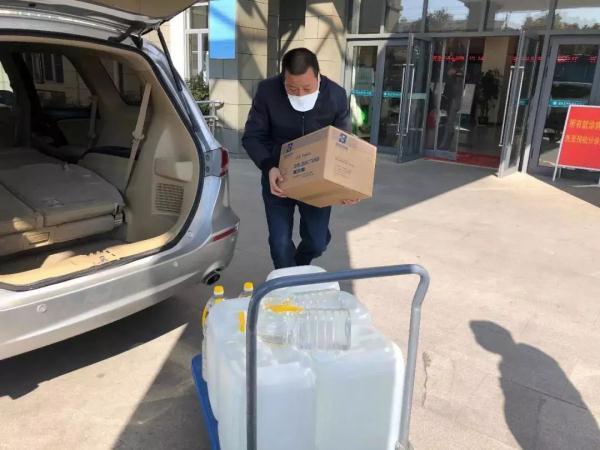 阳澄湖抗“疫”夫妻档，上阵父子兵