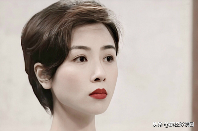 港片女神的“幻灭史”，恋过两位天王，走红后被豪门包养三年