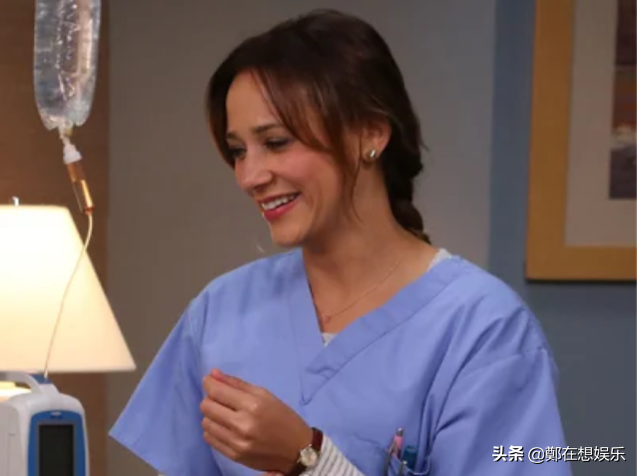 欧美影视史上最性感的护士(19张照片)电影推荐