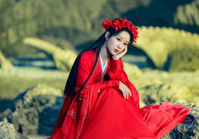 到底是谁的相思？五大方面深度剖析桐华《长相思》