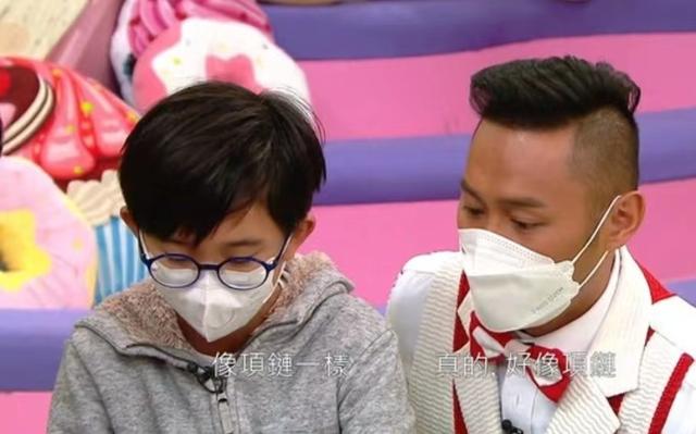 重返公司！TVB童颜主播携儿子上节目，婚后移民澳洲今再回流香港