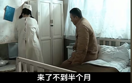 三刷《亮剑》后，才懂得身为师长的李云龙，为何敢顶撞王副军长