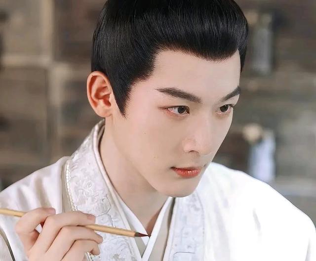 到底是谁的相思？五大方面深度剖析桐华《长相思》