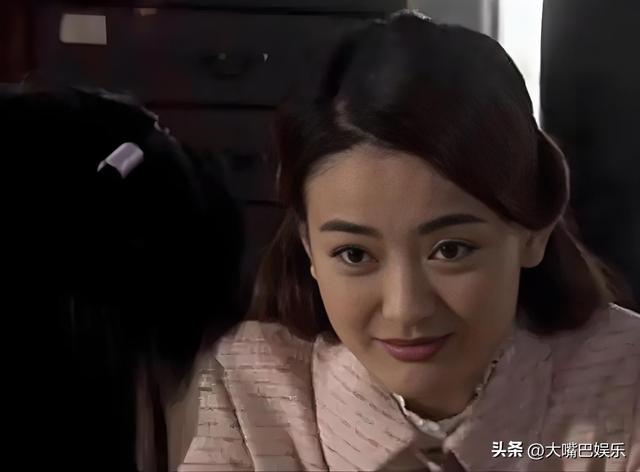 《雪豹》15年后,五位女演员不红各有苦衷,白月光“萧雅”近照美