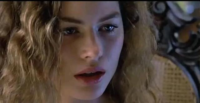 尺度暴击!深夜艺术!这4部欧美绝色片,后劲十足,值得收藏