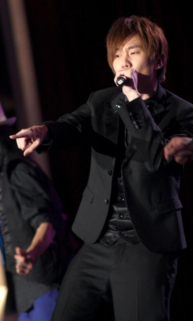 “打歌节目”的退场与再出发｜观察