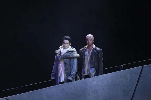 袁弘:希望大家不要成为《热搜》的岳鹏