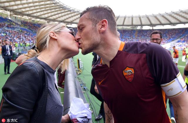 吻是最深情的告白 614亲吻情人节为你奉上体坛kiss合集