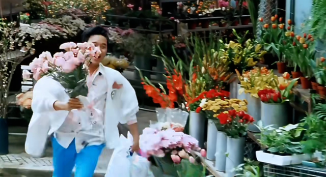 今年的最佳剧集，由打工人亲自出演