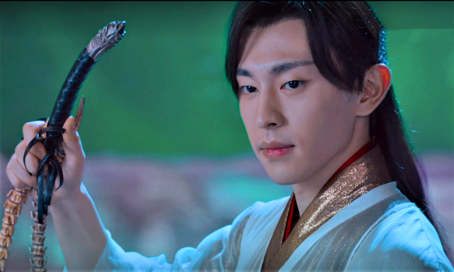 《香蜜沉沉烬如霜》凤凰的刻薄言语和甜言蜜语间仅隔着一个心上人