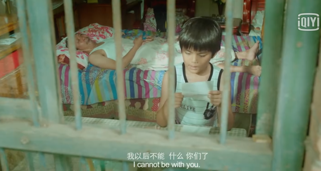 《唤爱》：妈妈去世，爸爸瘫痪，5岁的他捡破烂改变了自己的人生