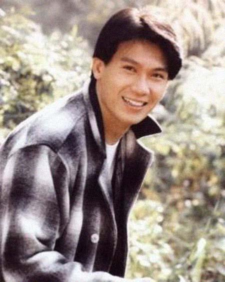 自感对TVB灰心！前亚视小生曝曾一年仅赚得3万，吃饭供楼都成问题