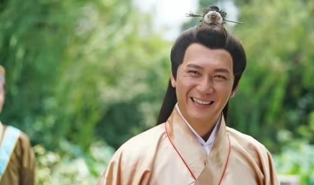 自感对TVB灰心！前亚视小生曝曾一年仅赚得3万，吃饭供楼都成问题