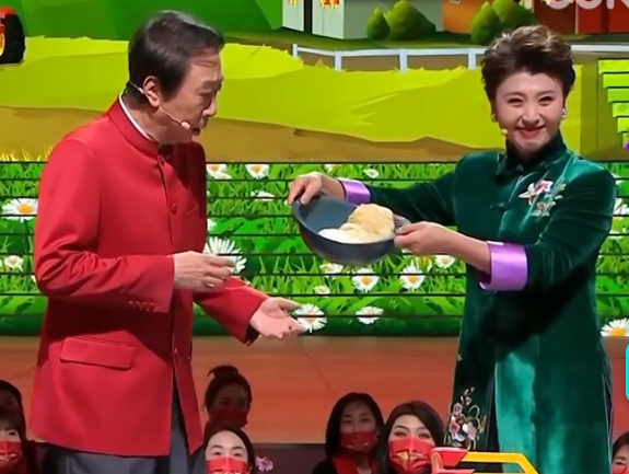 卫视春晚明星集体串台,小岳岳再现经典表情包,TVB春晚也凑热闹