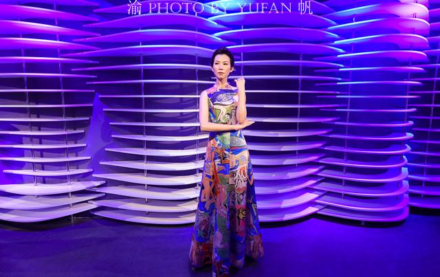 在重庆可以一次与几十位中外明星面对面？没想到竟然是真的