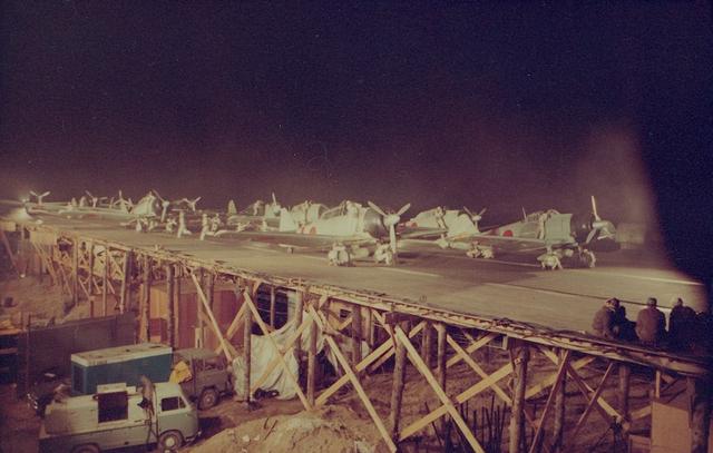 在没有电脑特技的年代，电影《虎虎虎》镜头居然是这样拍摄出来的