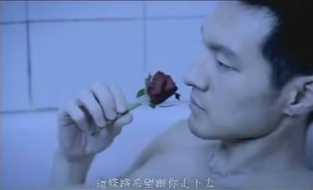 《类似爱情》：猜到了开头，却猜不到结尾的爱情