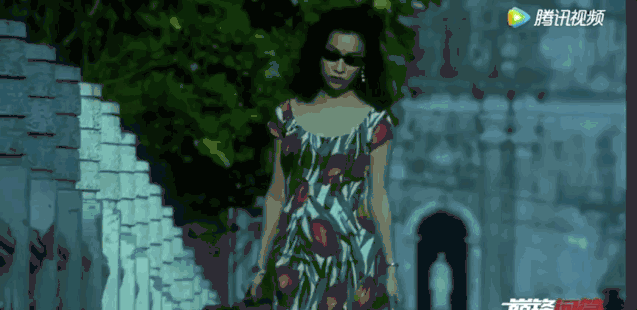 28年后刘嘉玲首回应裸照门：永远忘不了梁朝伟对我说的话……