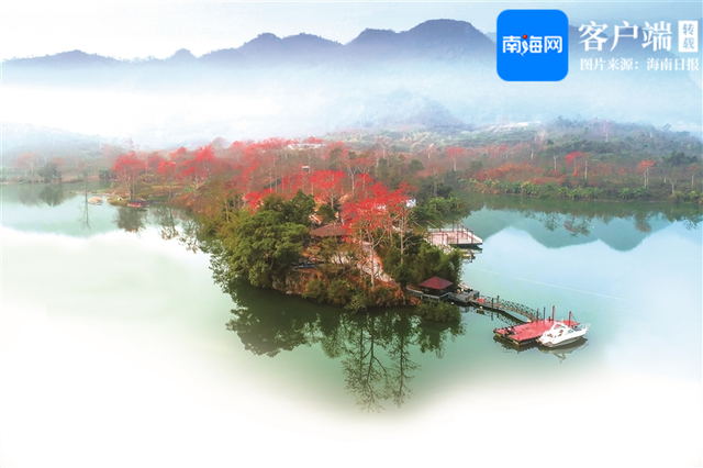 国内外多名骑行爱好者“骑聚”昌江棋子湾 打卡海南环岛旅游公路