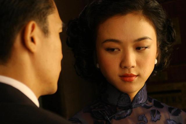 2007年《色戒》的高清剧照，汤唯太美了！梁朝伟不愧是影帝
