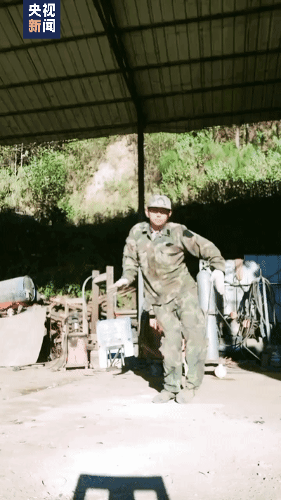 大叔自学霹雳舞5年，舞技惊艳众多网友