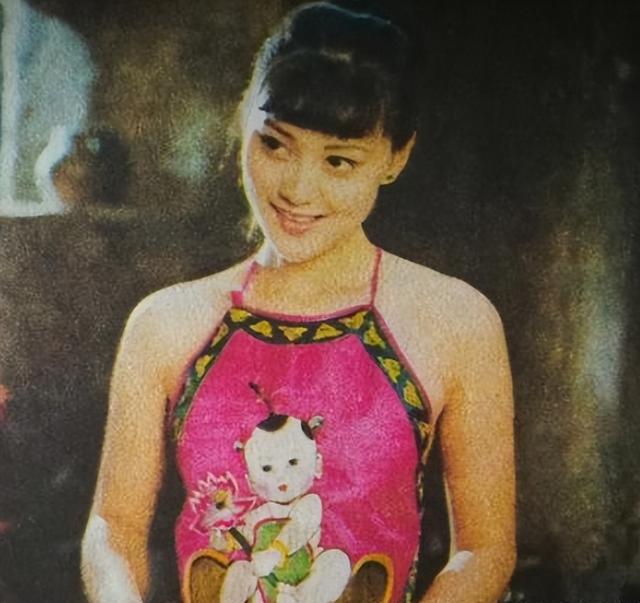 抛弃重病丈夫,甩掉著名导演,55岁再嫁比利时豪门的她现状怎样了