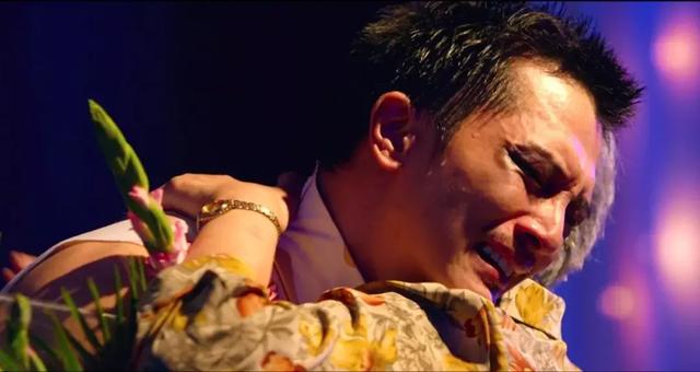 谁先爱上邱泽的