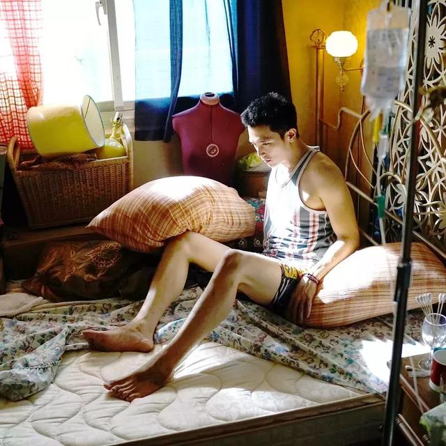 谁先爱上邱泽的