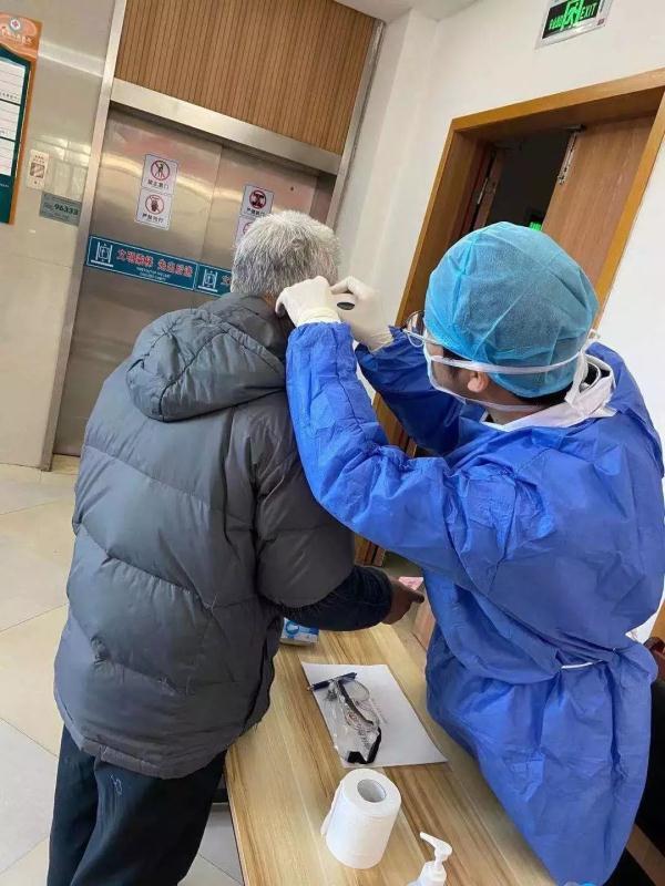 阳澄湖抗“疫”夫妻档，上阵父子兵