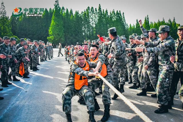 热！血！沸！腾！现场解说带你走进这场兵哥运动会