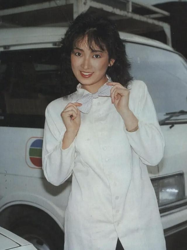 女星龚慈恩:情断黄日华,两任丈夫“背叛”她,60岁坚强优雅