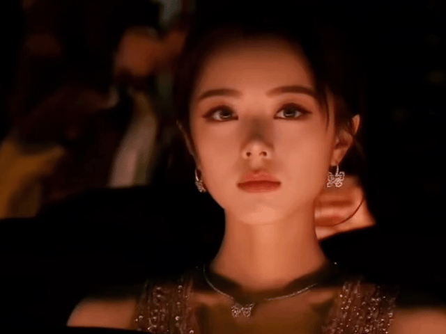 赵今麦星光大赏“怼脸拍”在韩网火了，白宇帆的话，终于有人信了