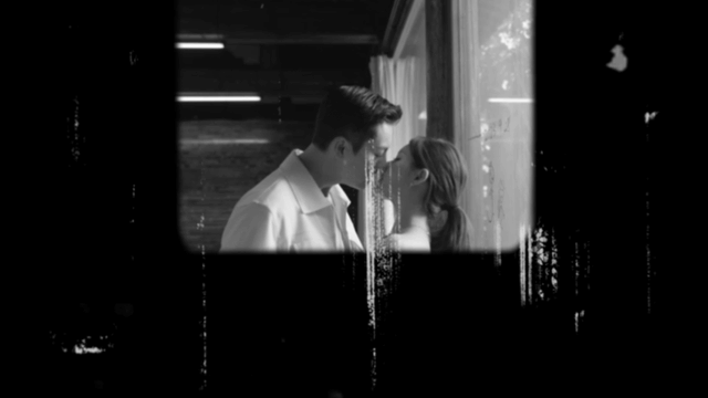 陈伟霆赵露思吻戏好欲,深V黑西装+金丝眼镜,绝对性张力拉满!