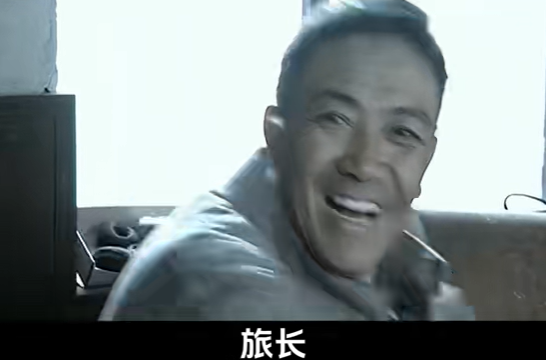 三刷《亮剑》后，才懂得身为师长的李云龙，为何敢顶撞王副军长