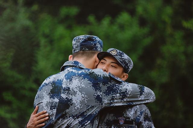 “扭转电视荧屏生态力作”《真男2》是没有说教的国防教育