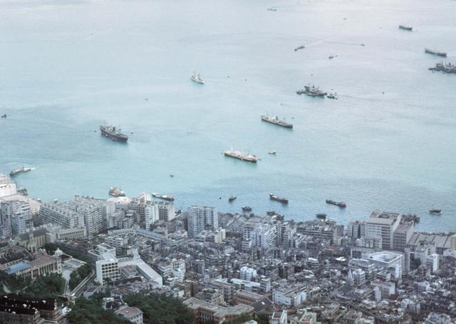 在她争取正义的“硬刚”下，葛柏潜逃，廉政公署应运而生