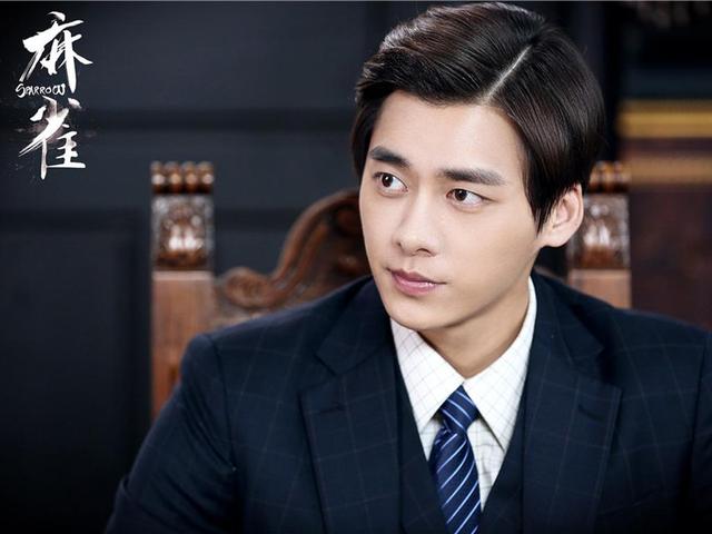 李易峰：父母眼里的大孝子，34岁仍未婚