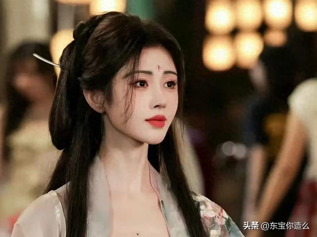 嫦娥不是谁都能演，有人飘飘欲仙，有人脸黑脖子粗又土又丑