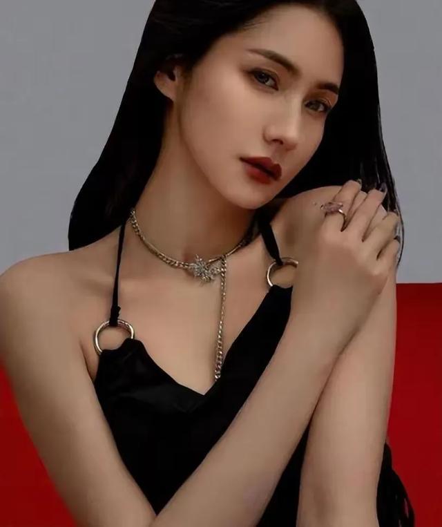 经典国产大尺度片《3D玉蒲团》，曾轰动一时。 你看过吗？