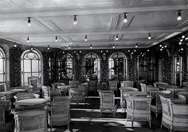 回顾泰坦尼克号沉没海底100多年，为何不打捞？专家：碰都不能碰