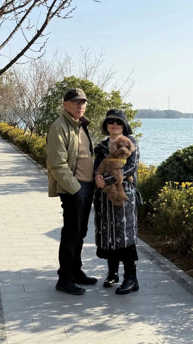 对于戒毒民警来说，爱情是“无论多晚，有我等你”！