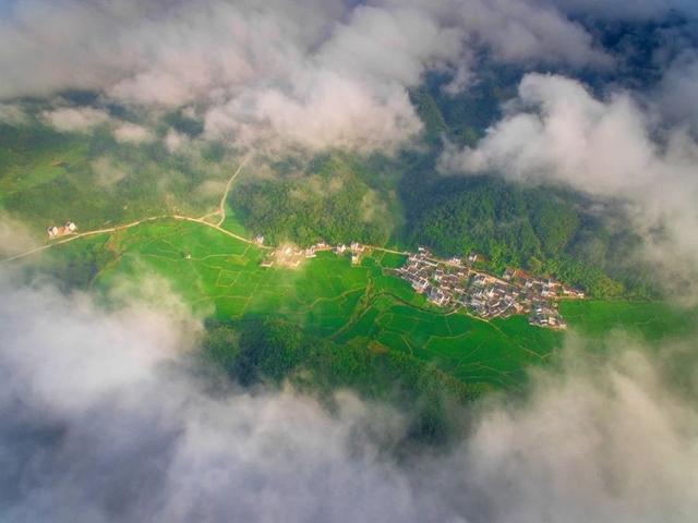 文辉笔下：《梦回唐朝》