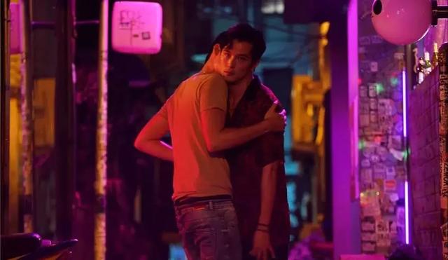 谁先爱上邱泽的