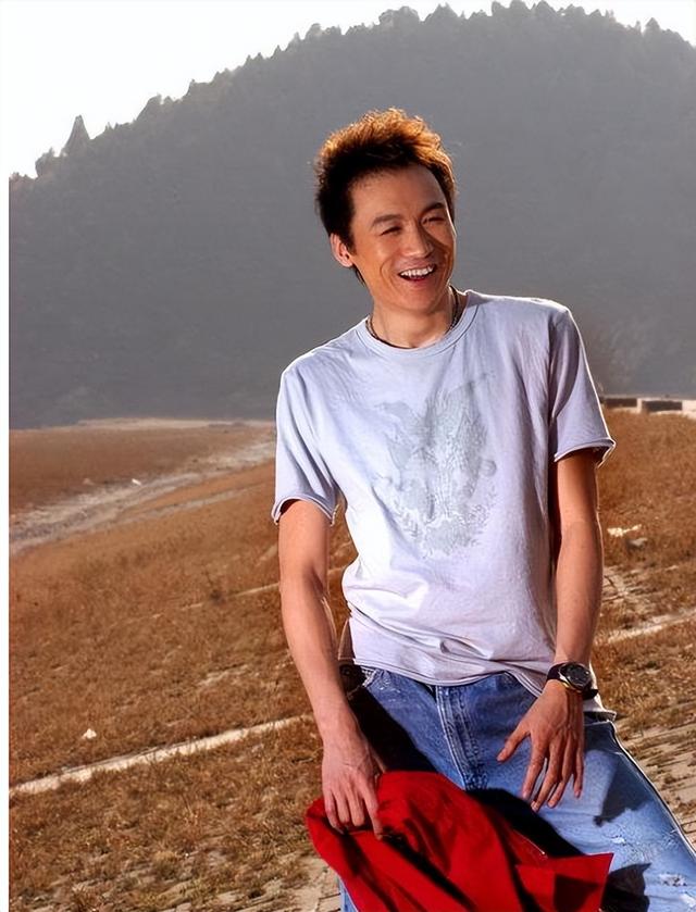 《天龙八部》“虚竹”被曝送外卖！已经息影9年，曾坦言不会复出